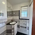 Cosy Avec Grande Terrasse Proche Et Apartamento *