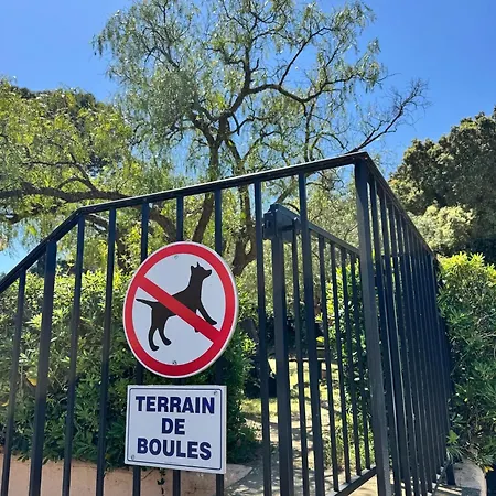 Lägenhet Cosy Avec Grande Terrasse Proche Et *