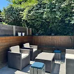 Cosy Avec Grande Terrasse Proche Et 아파트 생트막시메
