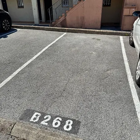 Cosy Renove Avec Grande Terrasse Proche Et