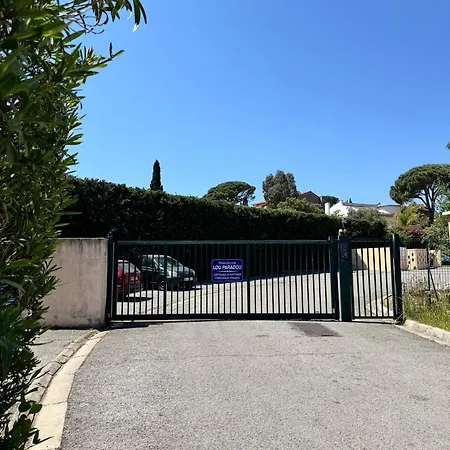 Terrasse Proche Et Sainte-Maxime