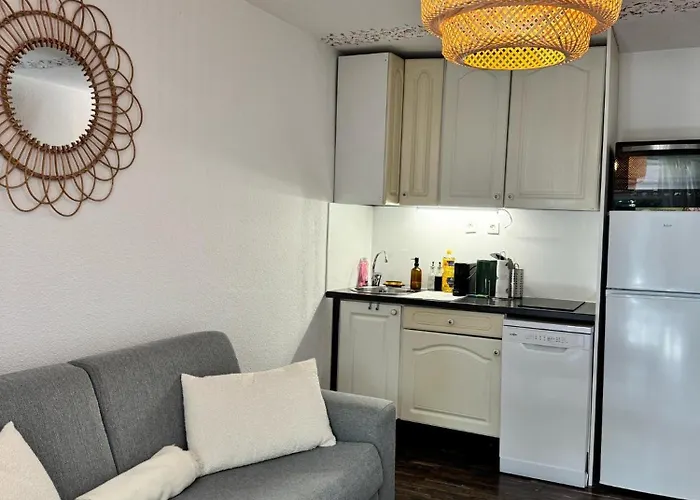 Cosy Avec Grande Terrasse Proche Et * سانت ماكسيم